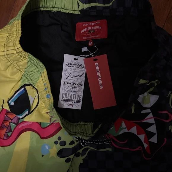 Sprayground NWT Medium Men’s Shark Swim Shorts Trunks - Slime Dime